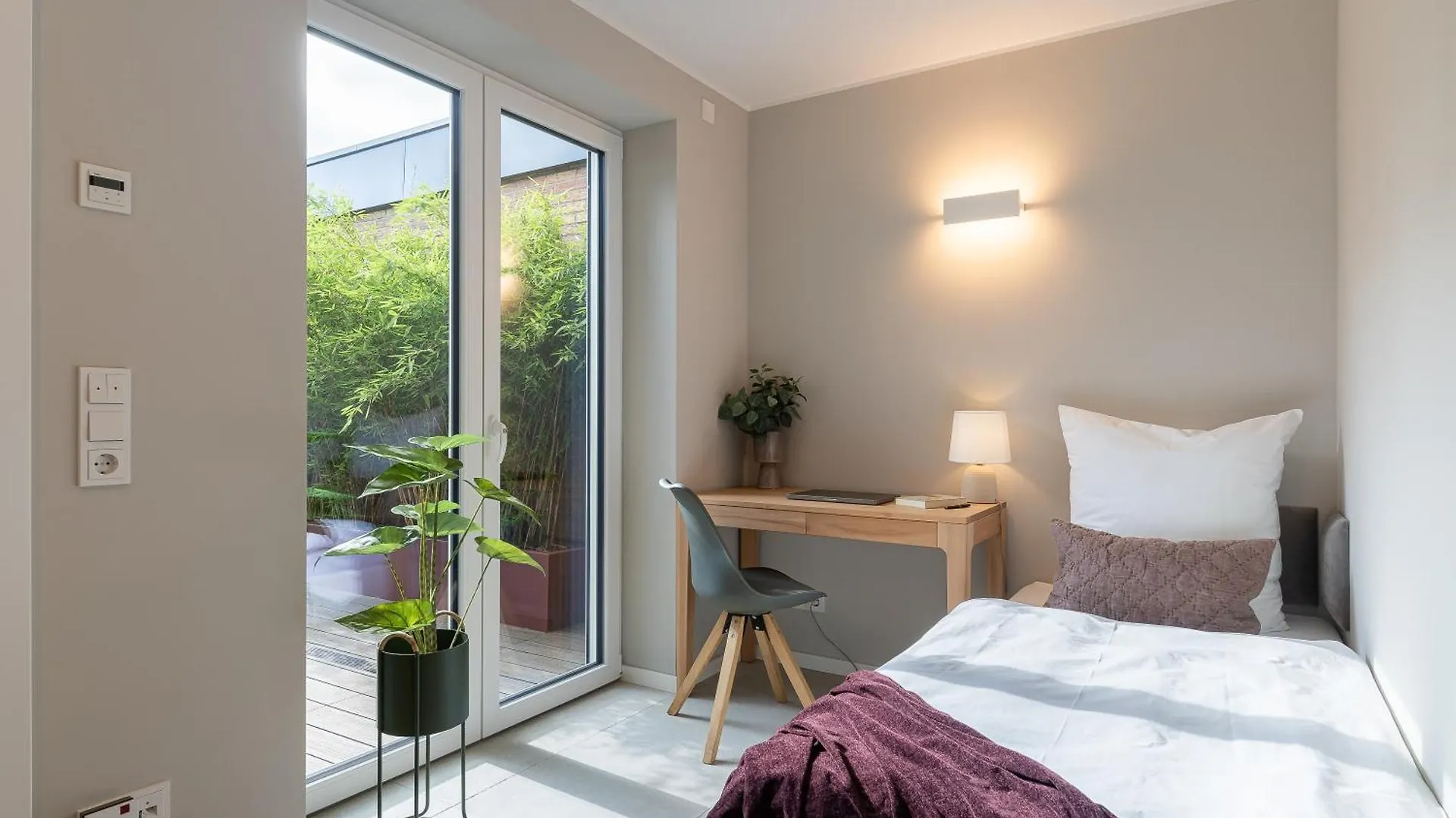 Holiday home Homefy Luxury Bungalow - 5 Pax - 2 Bath - Garage - Exclusive & Unique Ratingen Germany